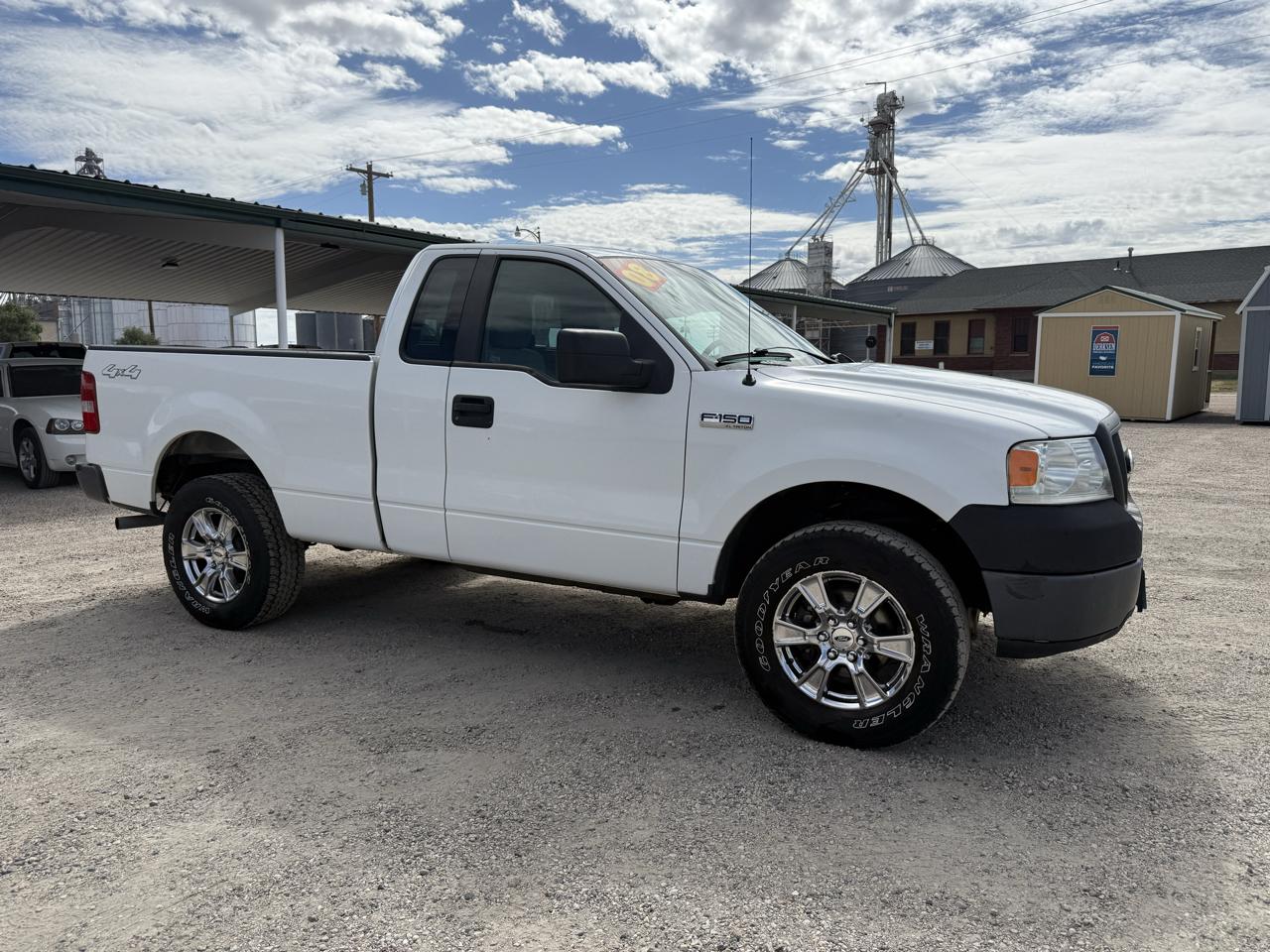 Ford F-150 4WD Reg Cab 126" XL 2008