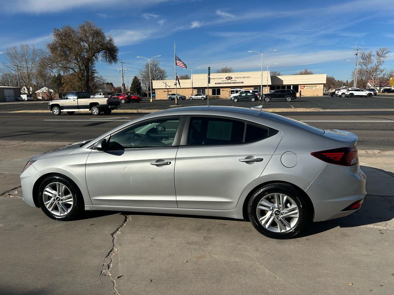 Hyundai Elantra SEL 2020