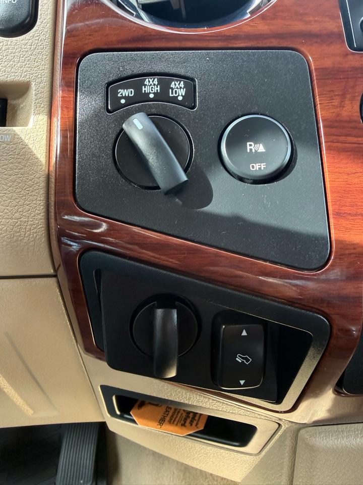 Ford F-250 SD King Ranch Crew Cab Long Bed 4WD 2009