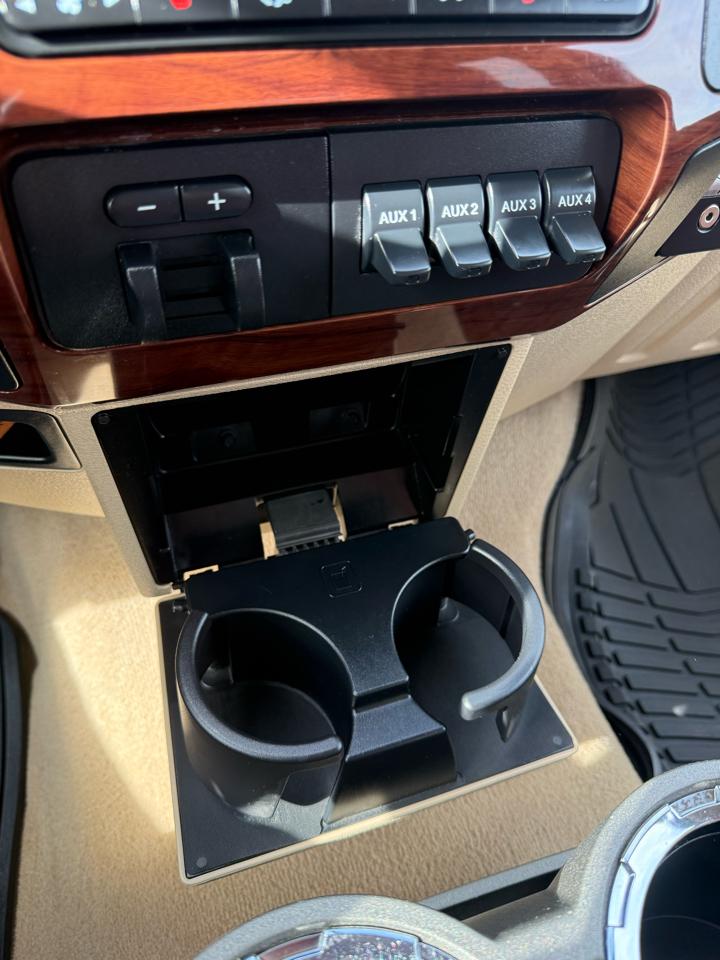 Ford F-250 SD King Ranch Crew Cab Long Bed 4WD 2009