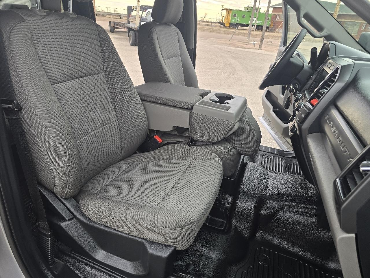 Ford F-250 SD XLT Crew Cab Long Bed 4WD 2020