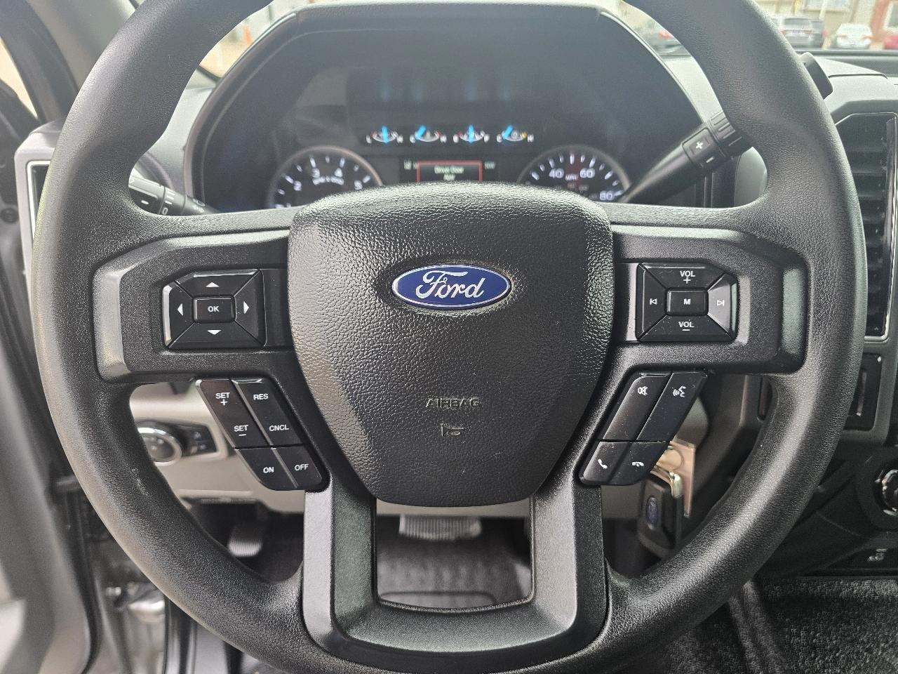 Ford F-250 SD XLT Crew Cab Long Bed 4WD 2020