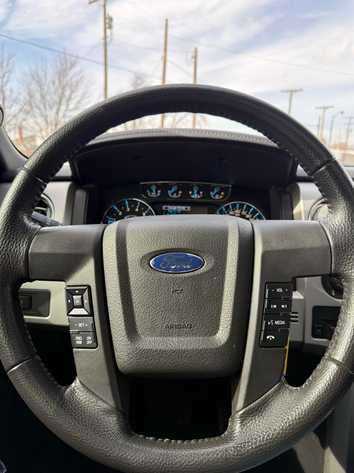 Ford F-150 Lariat SuperCrew 5.5-ft. Bed 4WD 2013