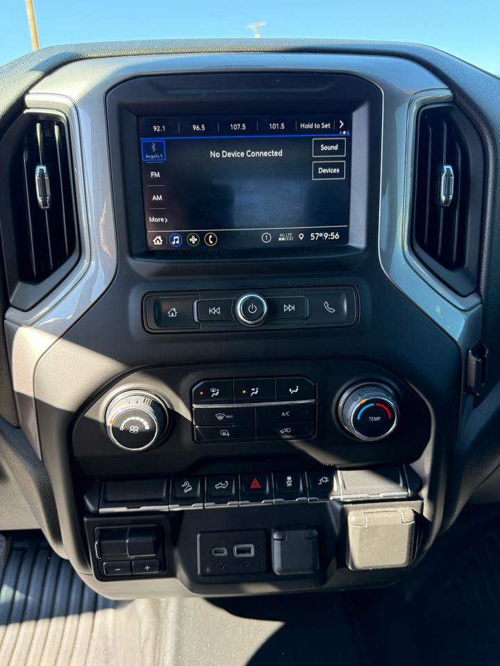 Chevrolet Silverado 2500HD Work Truck Crew Cab Long Box 4WD 2022