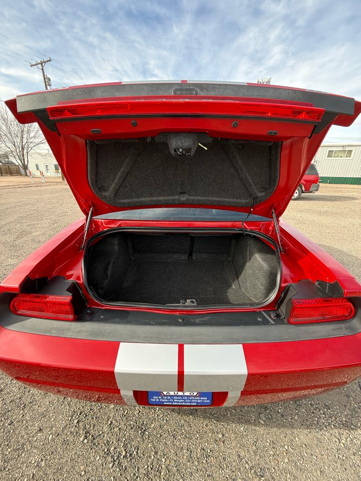 Dodge Challenger SRT8 2012