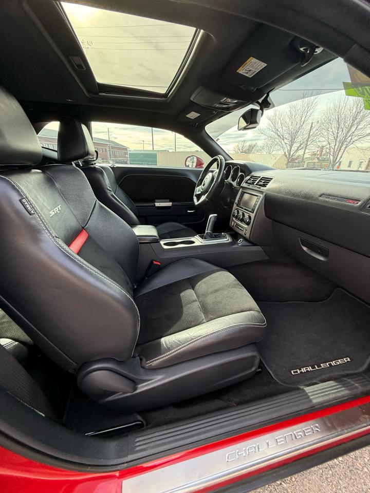 Dodge Challenger SRT8 2012