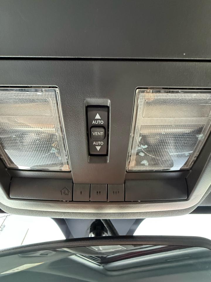 Dodge Challenger SRT8 2012