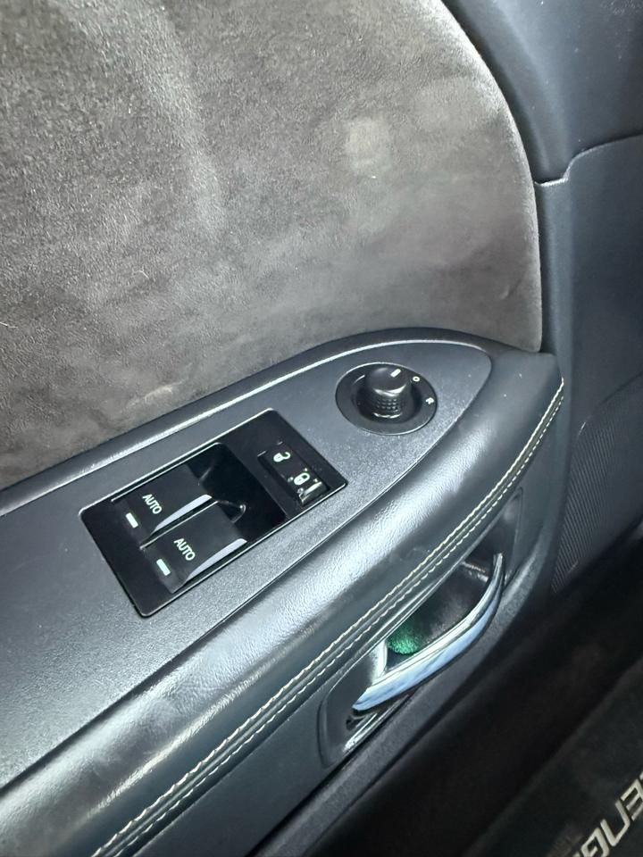 Dodge Challenger SRT8 2012