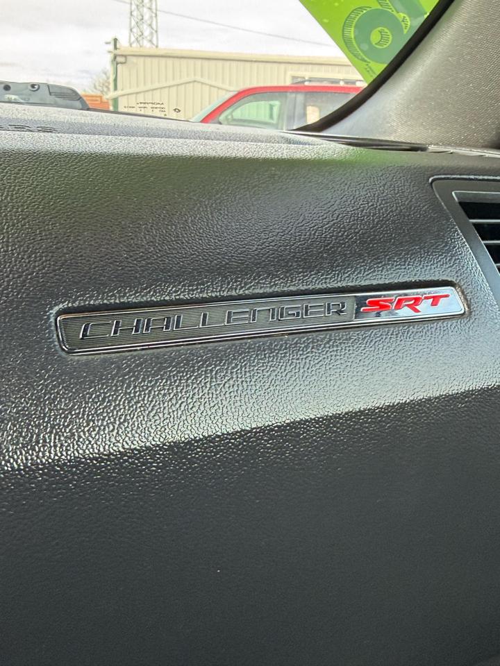 Dodge Challenger SRT8 2012