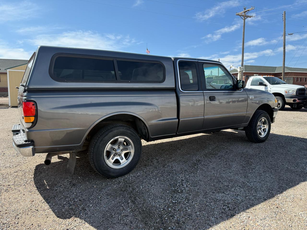 Mazda B-Series B4000 SE Cab Plus 2WD 1998