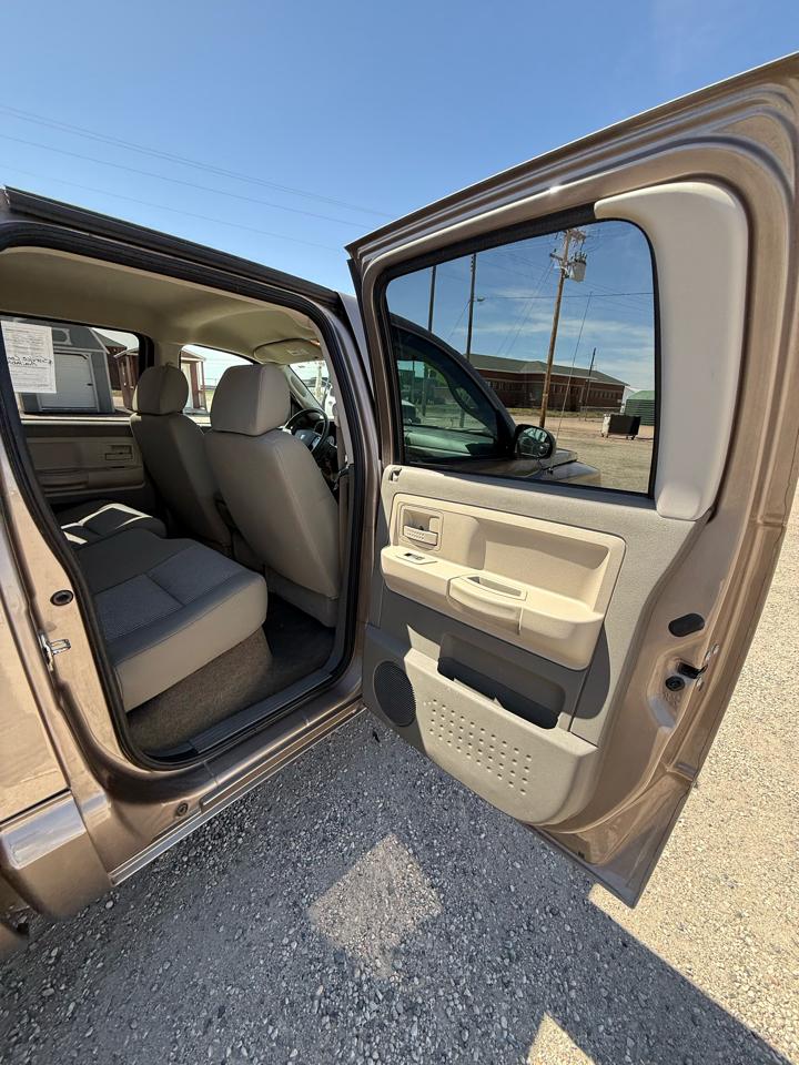 Dodge Dakota SLT Crew Cab 4WD 2010
