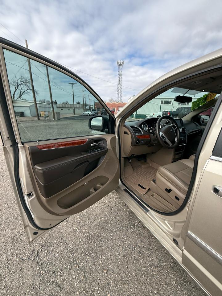 Chrysler Town & Country Touring 2014