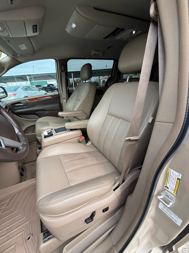 Chrysler Town & Country Touring 2014