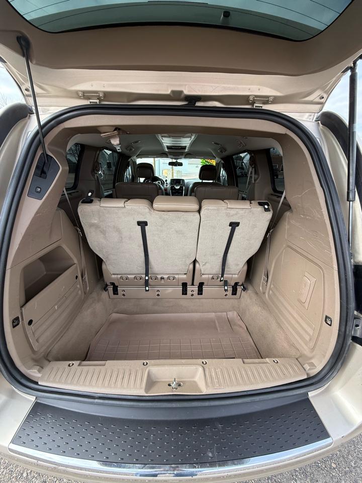 Chrysler Town & Country Touring 2014