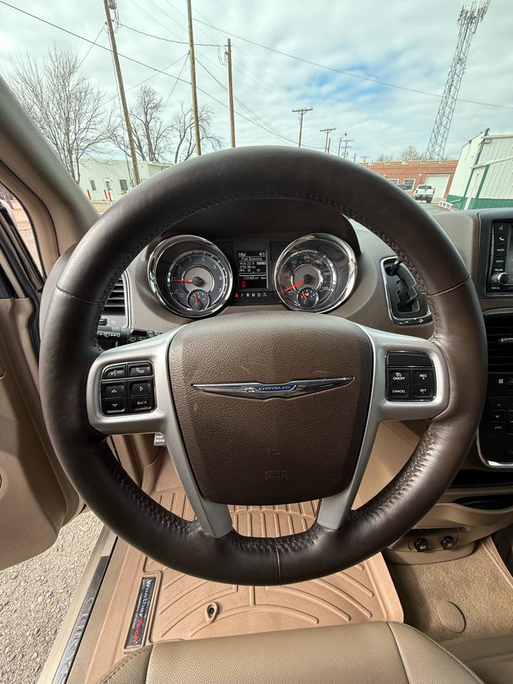 Chrysler Town & Country Touring 2014