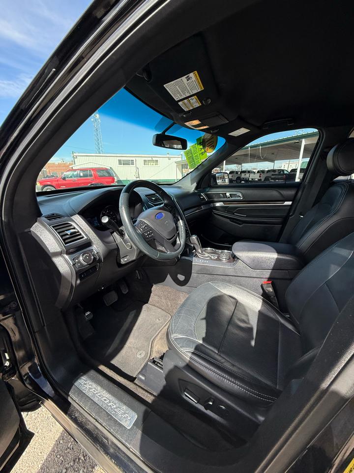 Ford Explorer Limited 4WD 2017