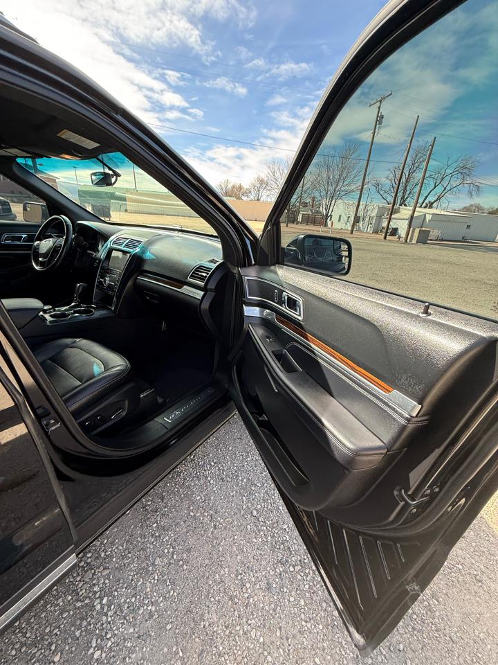 Ford Explorer Limited 4WD 2017