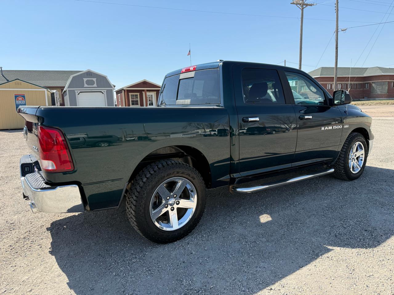 RAM 1500 Laramie Crew Cab 4WD SWB 2011