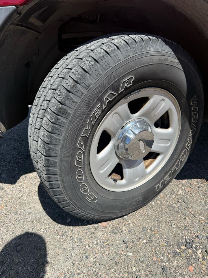 Ford Explorer XLS 4.0L 4WD 2004