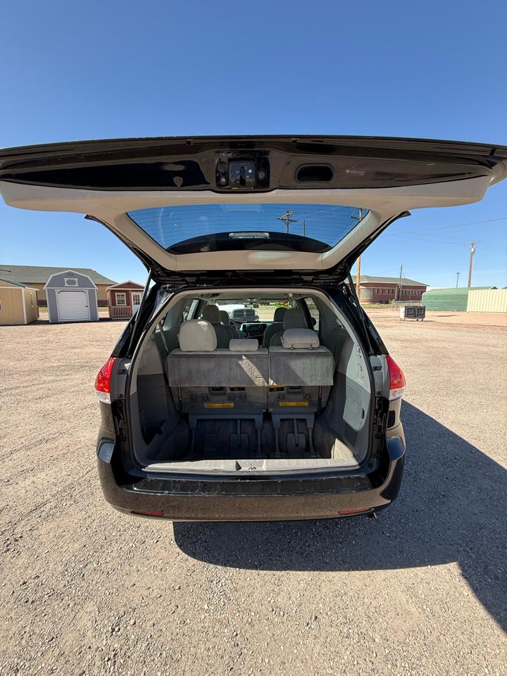 Toyota Sienna FWD 7-Passenger V6 2014