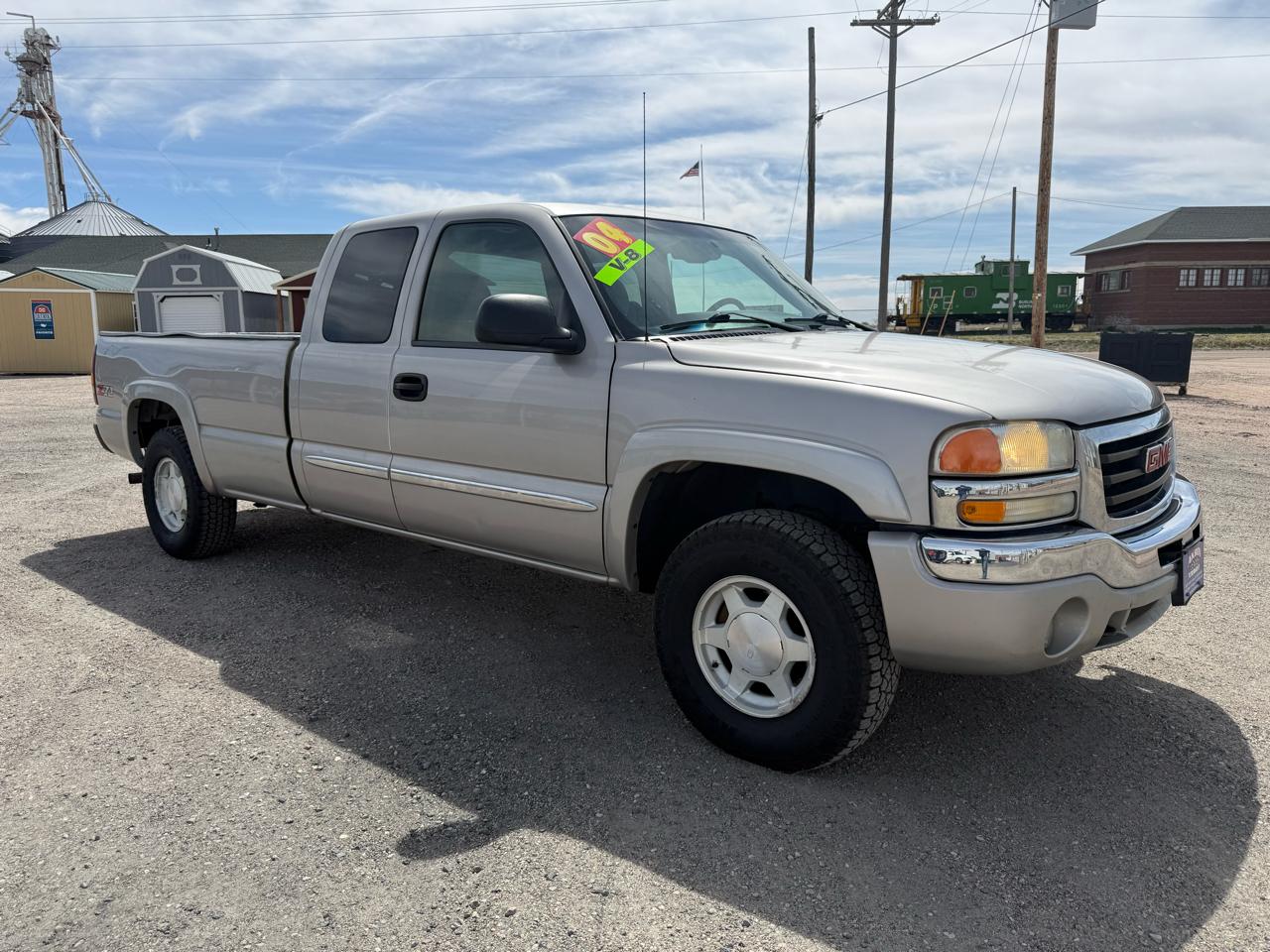 GMC Sierra 1500 SLE Ext. Cab Long Bed 4WD 2004