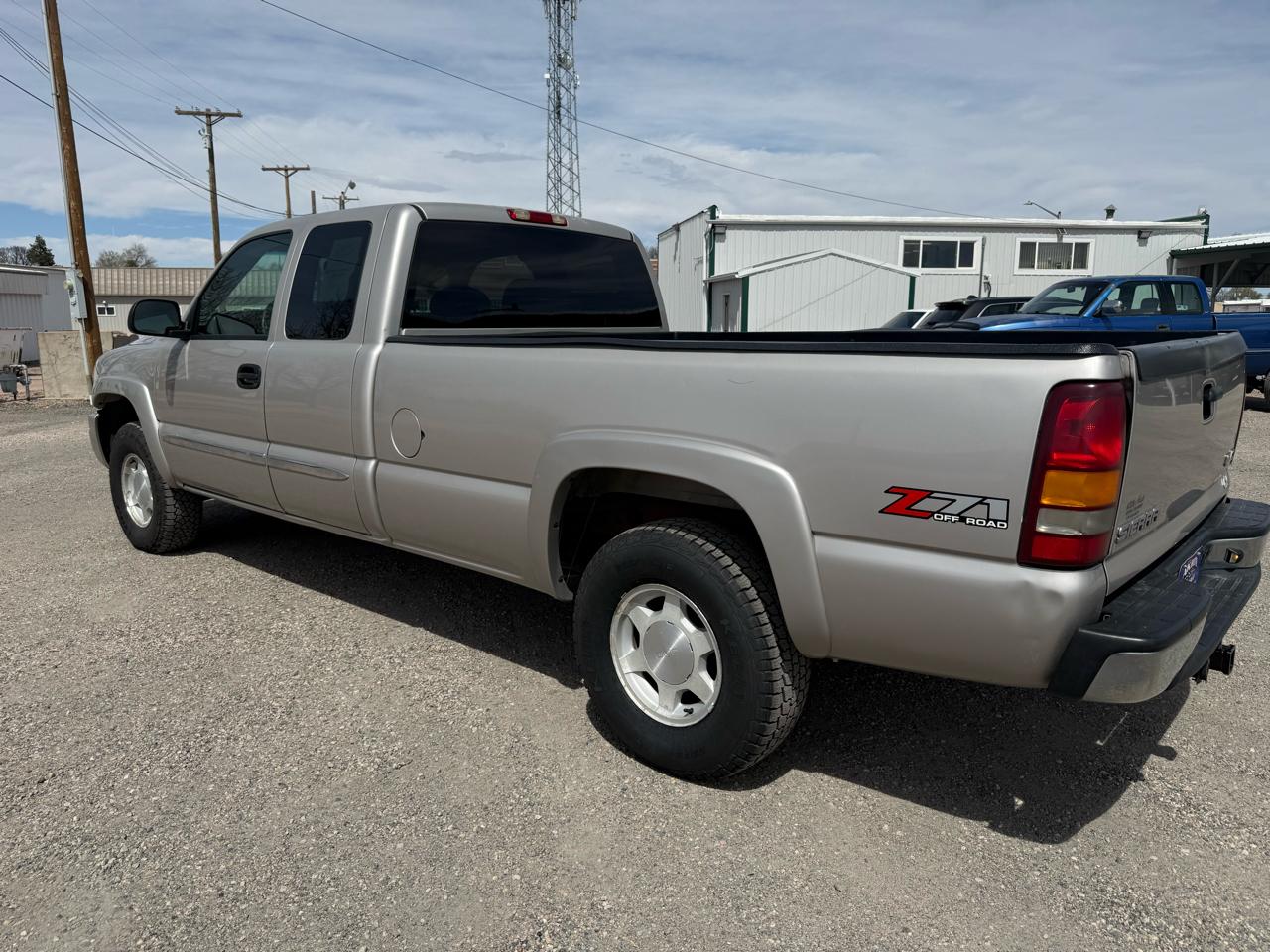 GMC Sierra 1500 SLE Ext. Cab Long Bed 4WD 2004