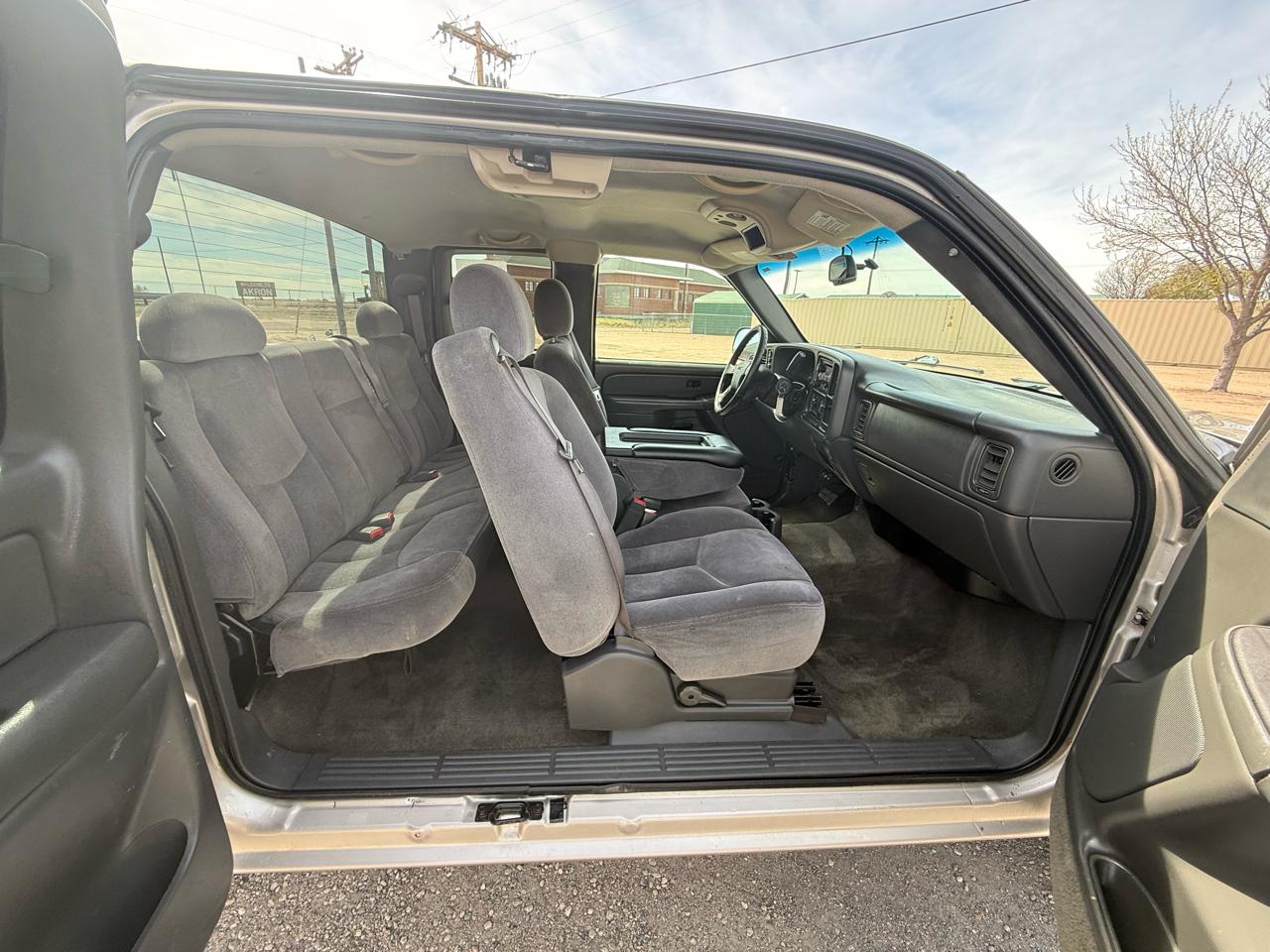 GMC Sierra 1500 SLE Ext. Cab Long Bed 4WD 2004