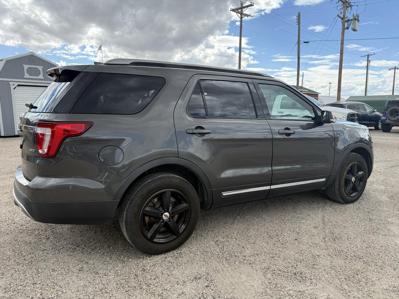 Ford Explorer XLT 4WD 2017