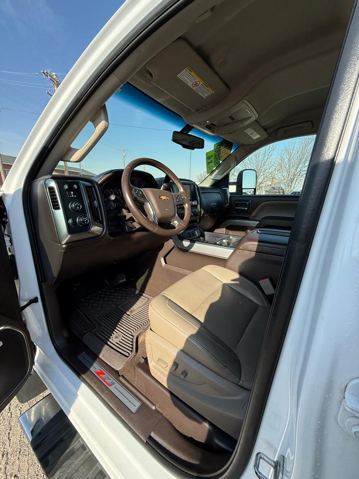 Chevrolet Silverado 2500HD LTZ Double Cab Short Box 4WD 2015