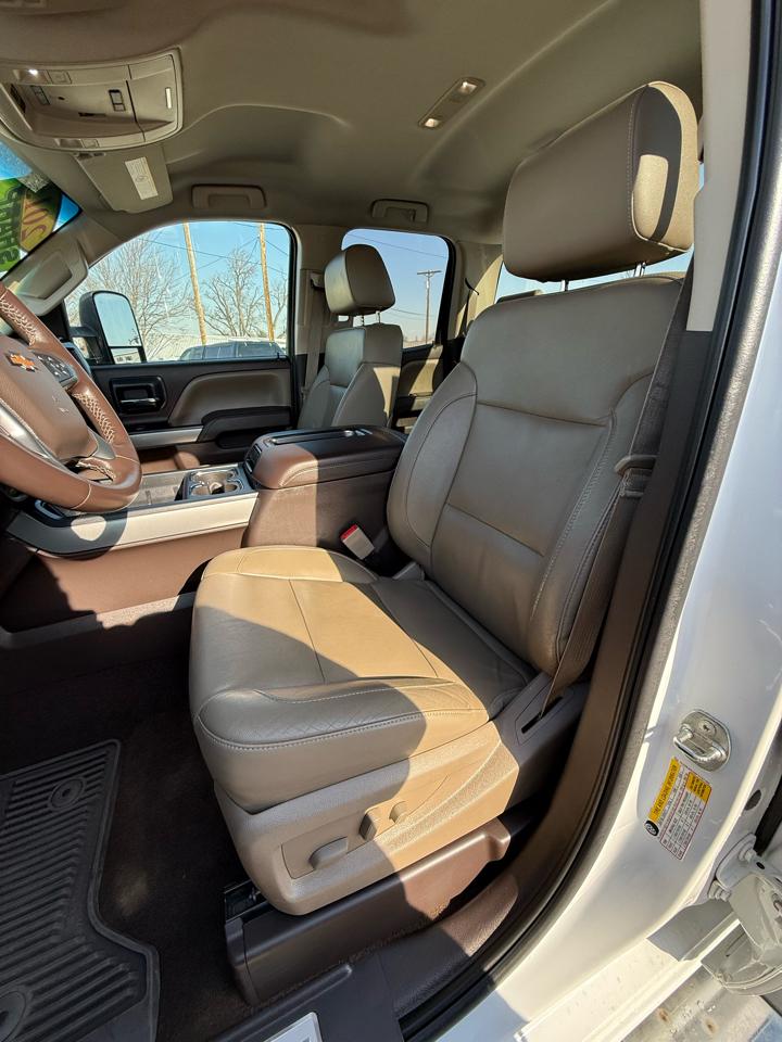 Chevrolet Silverado 2500HD LTZ Double Cab Short Box 4WD 2015