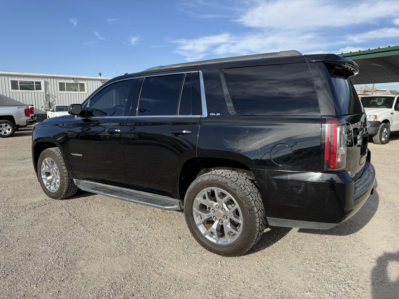 GMC Yukon 4WD 4dr SLE 2017