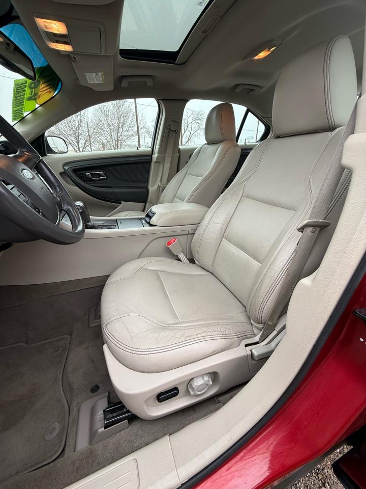 Ford Taurus SEL FWD 2011