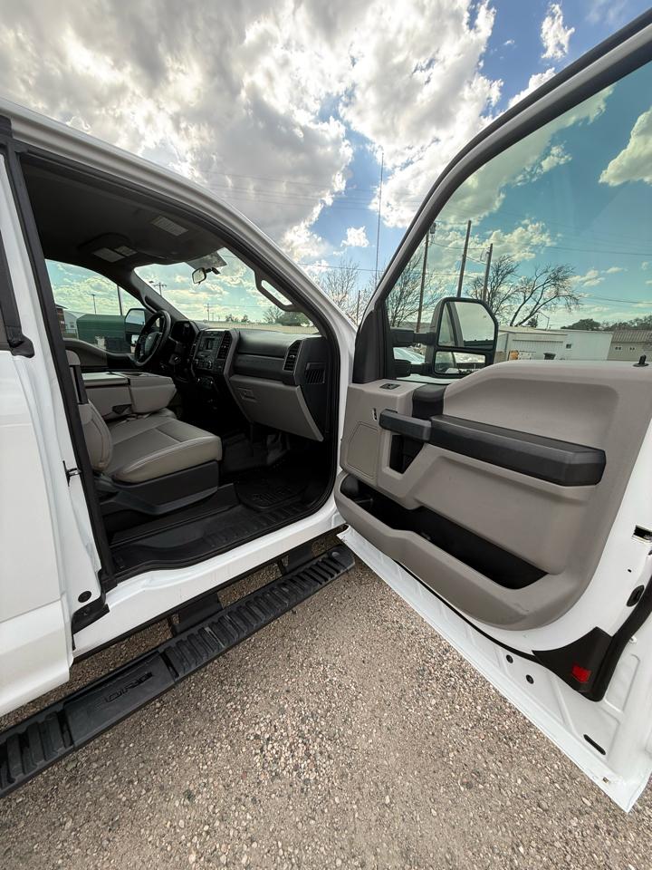 Ford F-250 SD XL SuperCab 4WD 2018