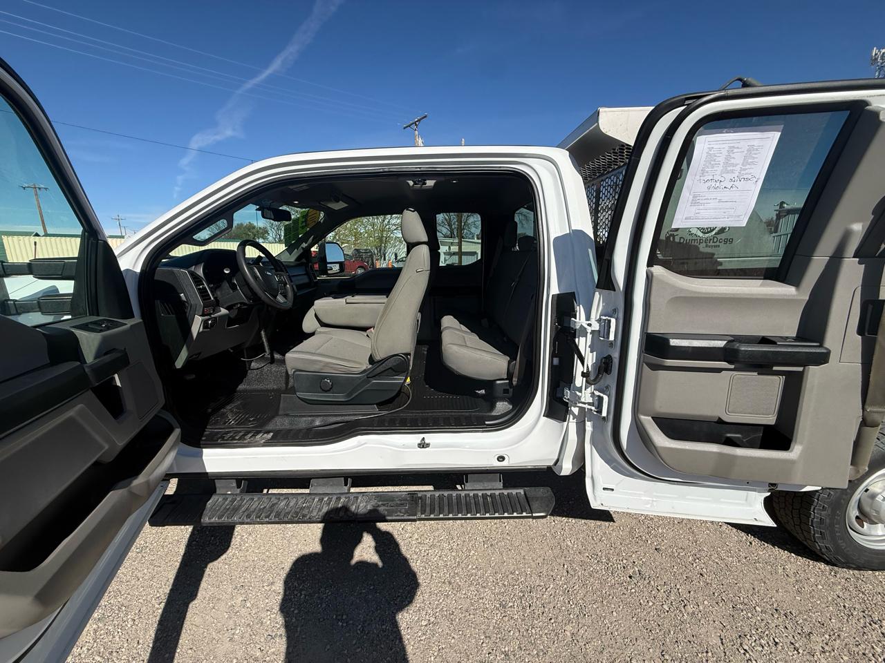 Ford F-250 SD XL SuperCab Long Bed 4WD 2017