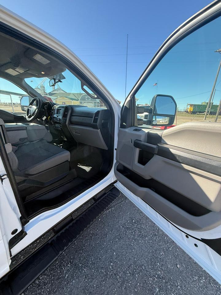 Ford F-250 SD XL SuperCab Long Bed 4WD 2017