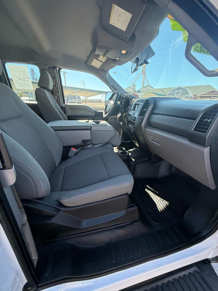 Ford F-250 SD XL SuperCab Long Bed 4WD 2017