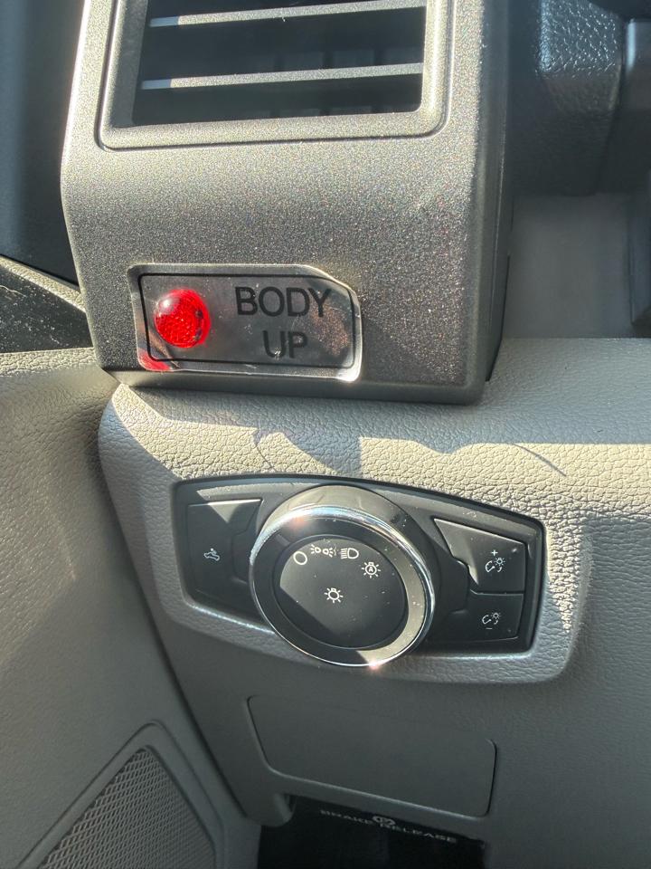 Ford F-250 SD XL SuperCab Long Bed 4WD 2017