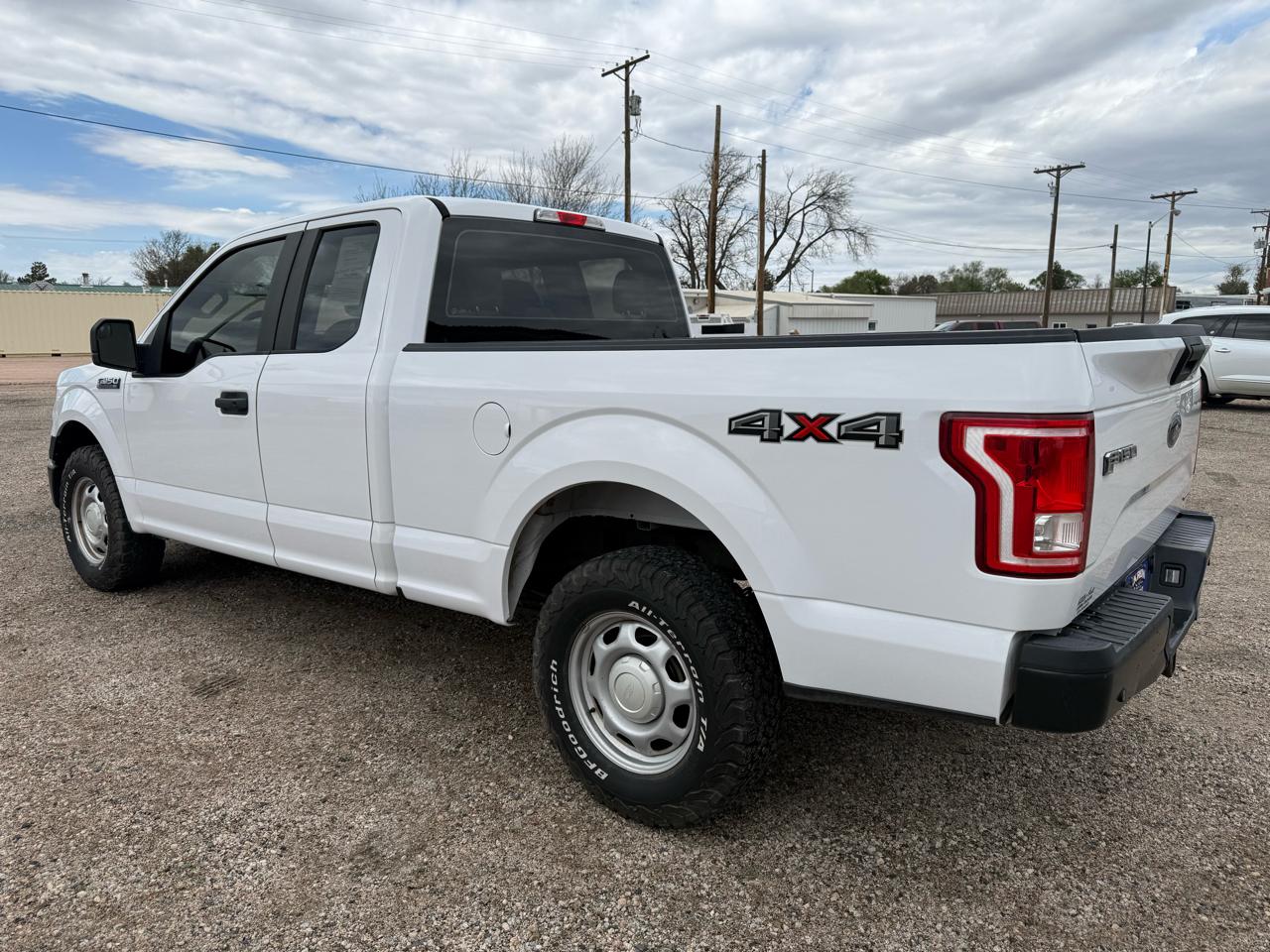 Ford F-150 XL SuperCab 6.5-ft. Bed 4WD 2016