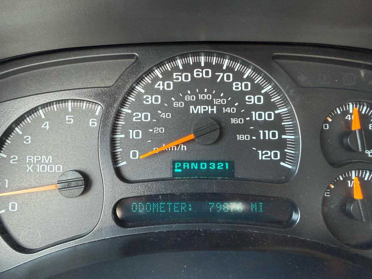 Chevrolet Silverado 2500HD Work Truck Long Bed 4WD 2004