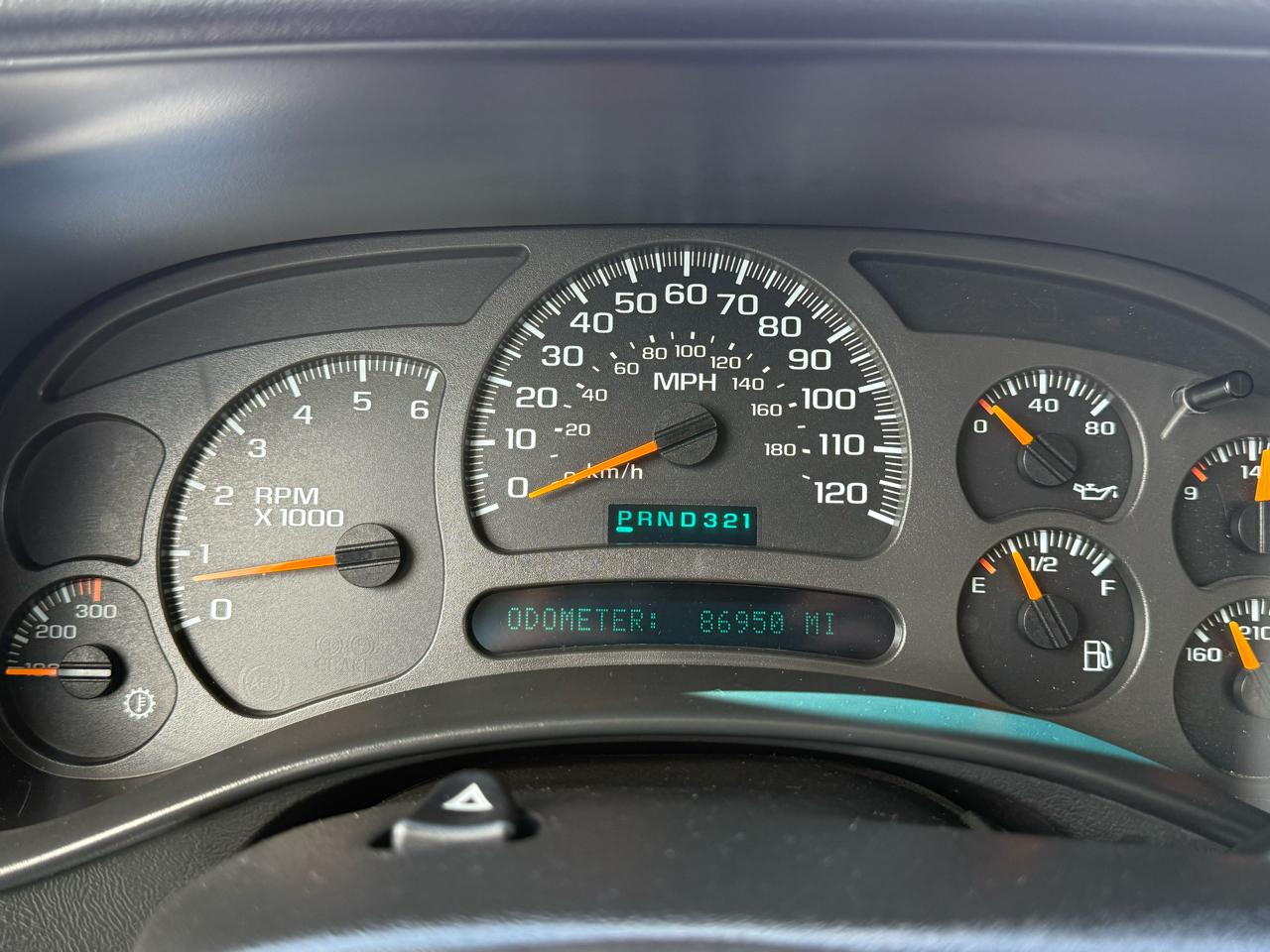 Chevrolet Silverado 2500HD Work Truck Long Bed 4WD 2004