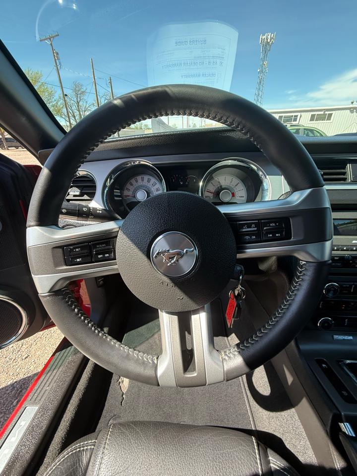 Ford Mustang V6 Coupe 2011