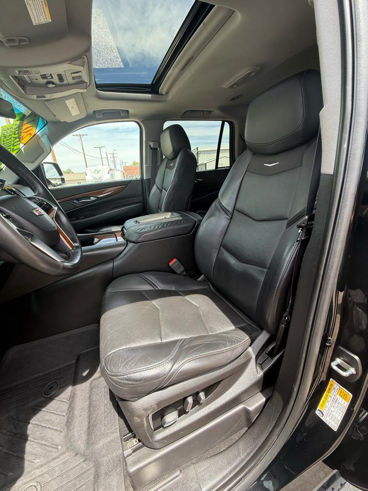 Cadillac Escalade Luxury 4WD 2017