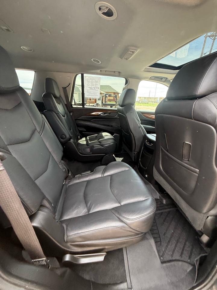 Cadillac Escalade Luxury 4WD 2017