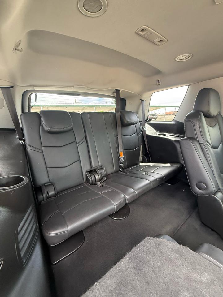 Cadillac Escalade Luxury 4WD 2017
