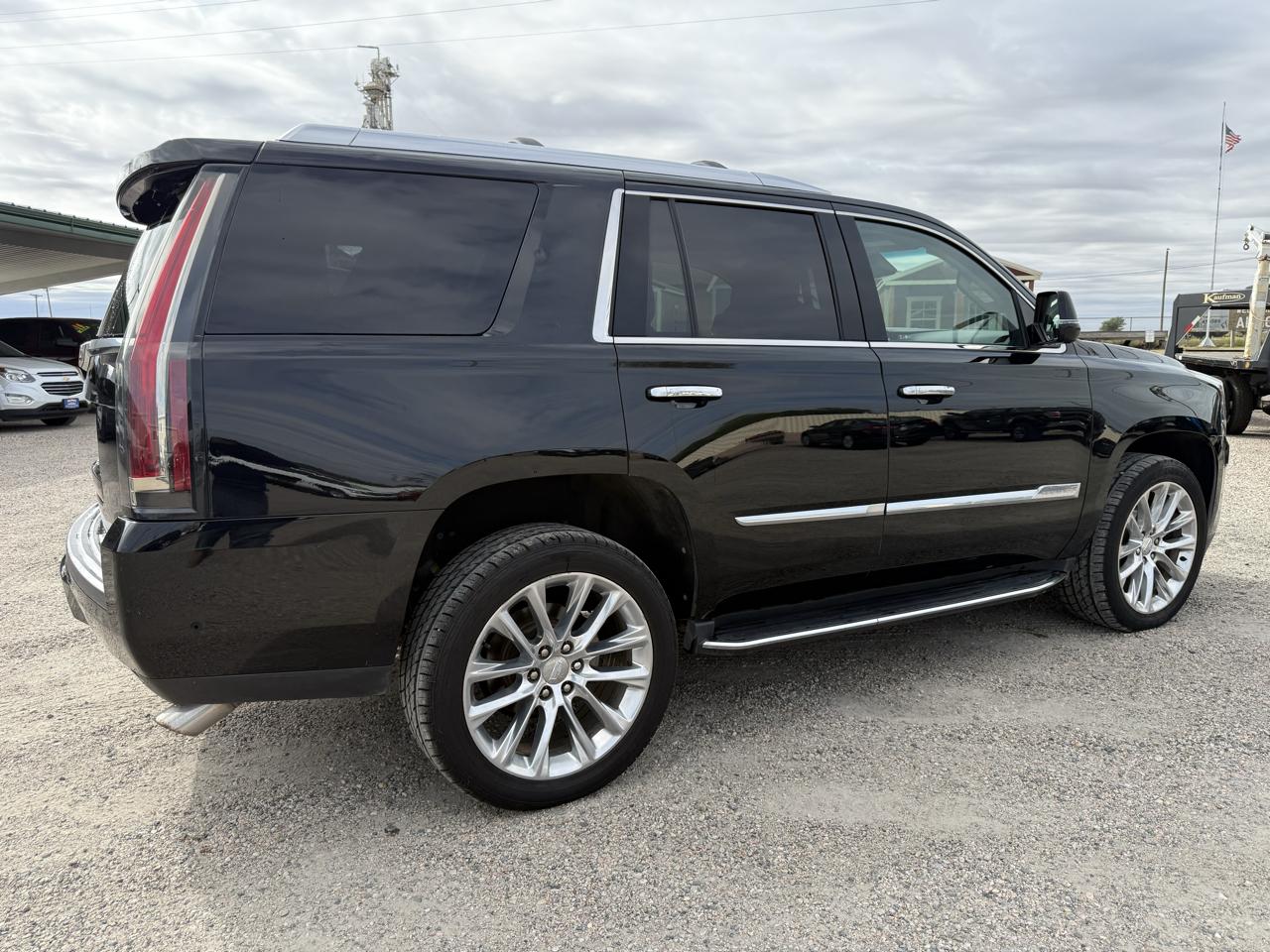 Cadillac Escalade 4WD 4dr Luxury 2017