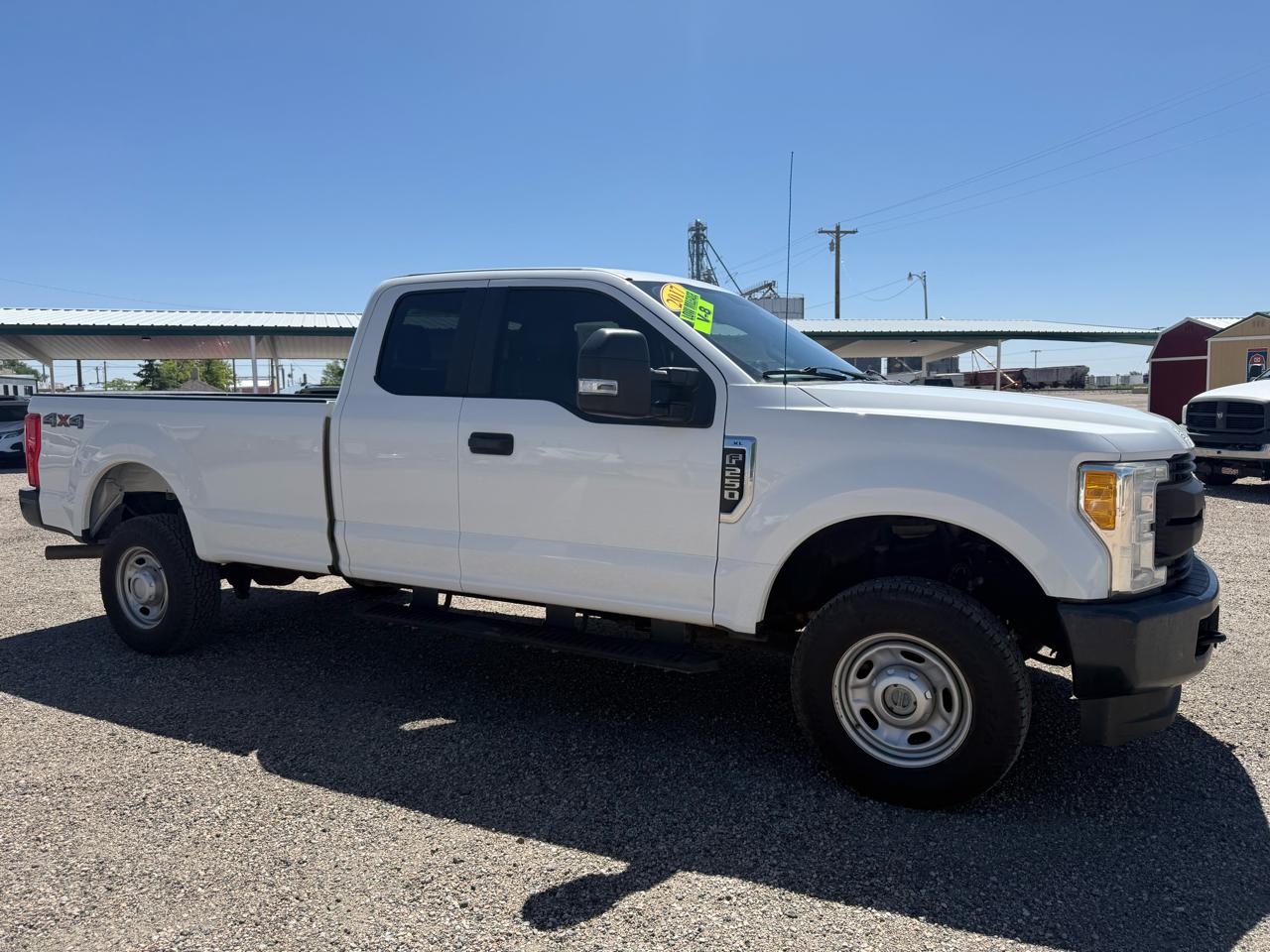 Ford F-250 SD XL SuperCab Long Bed 4WD 2017