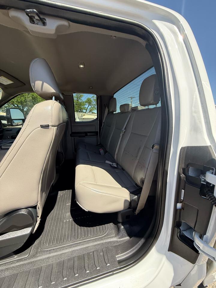 Ford F-250 SD XL SuperCab Long Bed 4WD 2017