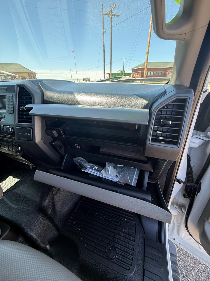 Ford F-250 SD XL SuperCab Long Bed 4WD 2017