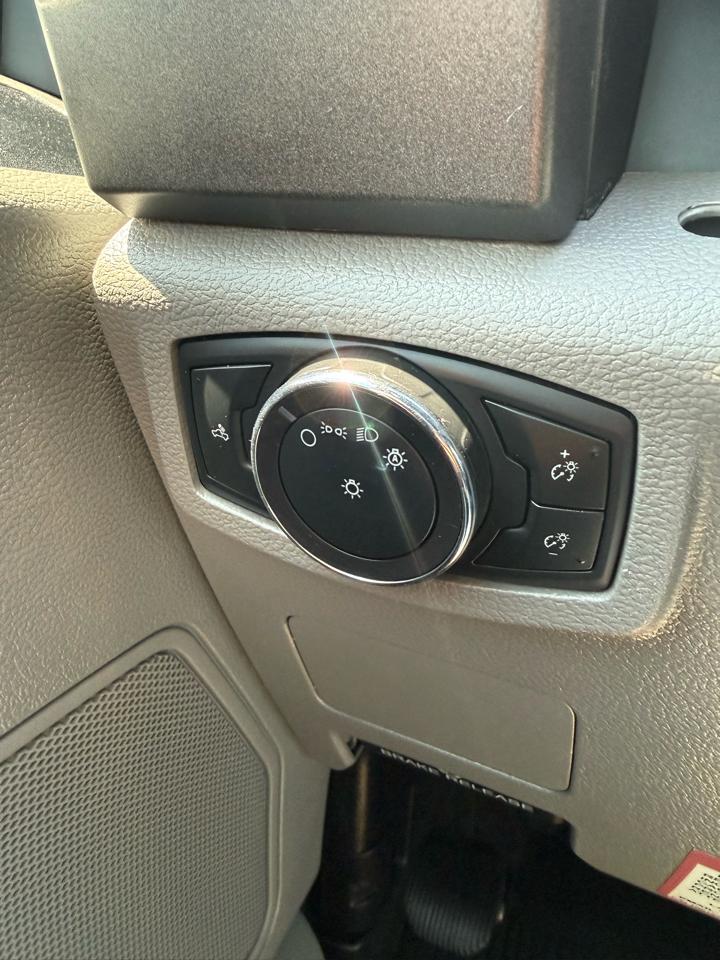 Ford F-250 SD XL SuperCab Long Bed 4WD 2017