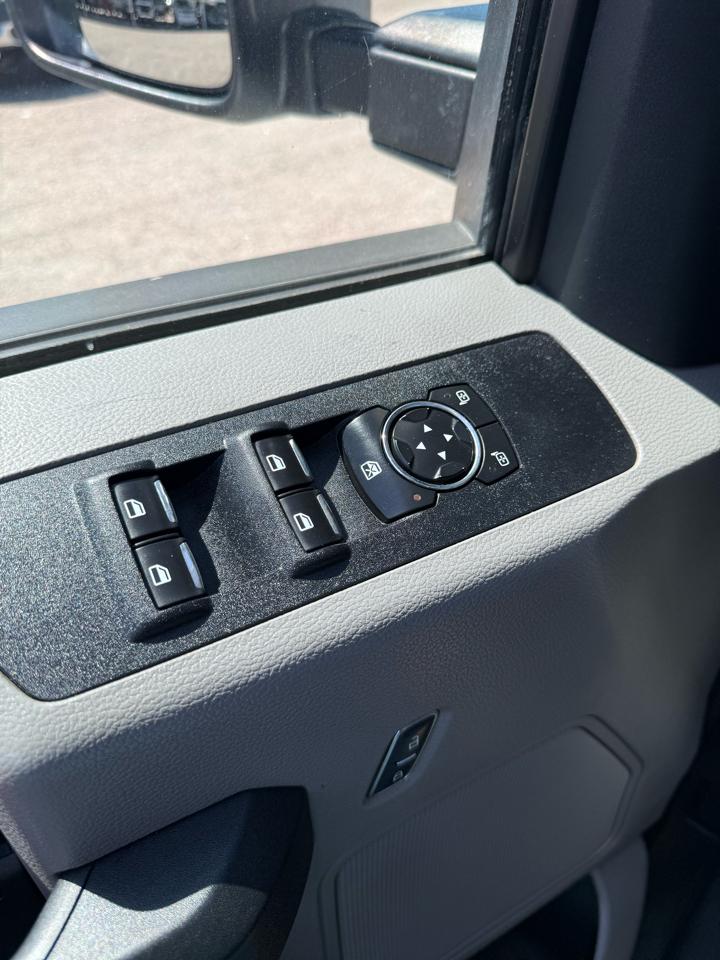 Ford F-250 SD XL SuperCab Long Bed 4WD 2017